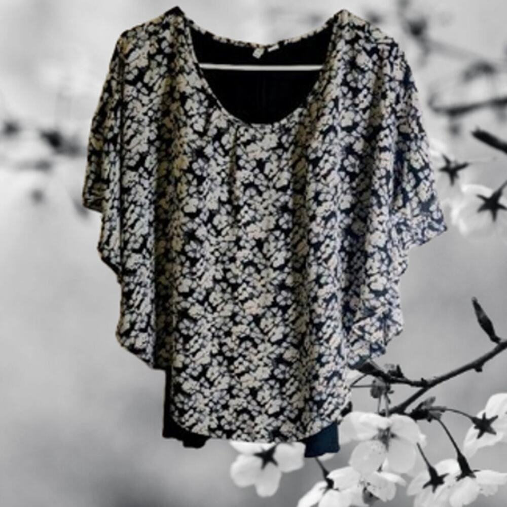 Ellen med poncho top with shell lining polyester blend floral woman's blouse.